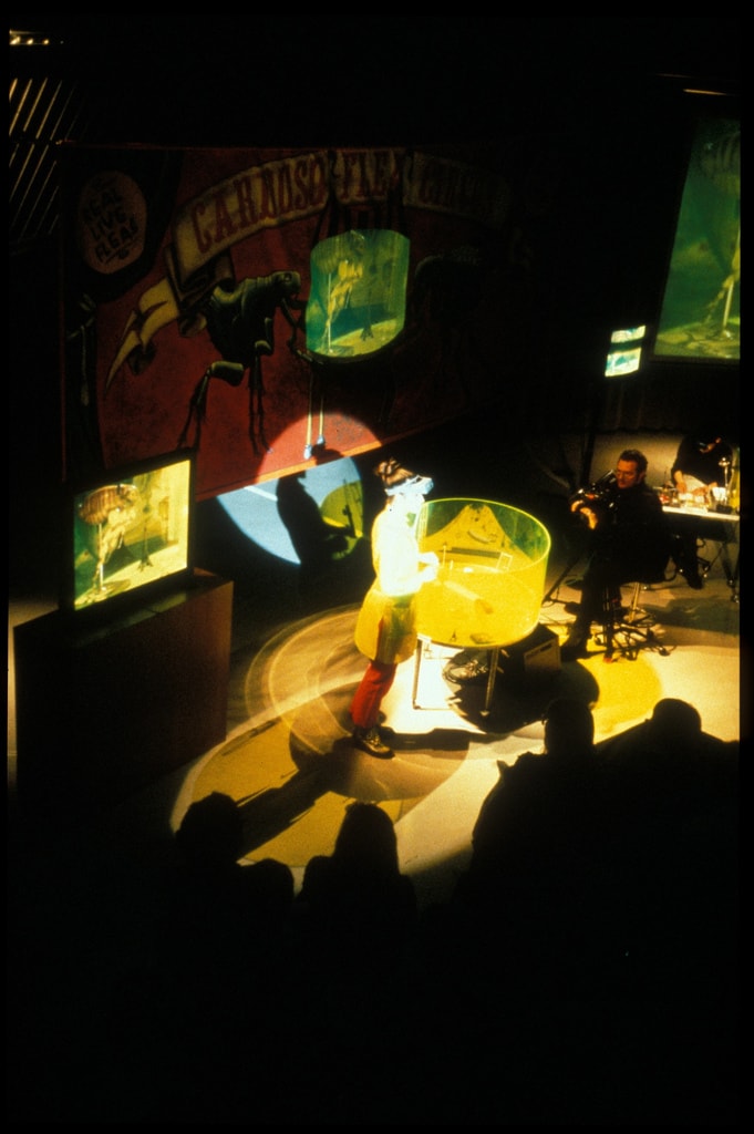 1998_Flea Circus_Pompidou_01